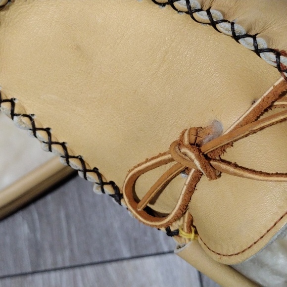 Tan leather slippers. NWOT. Size 10 - Picture 7 of 12